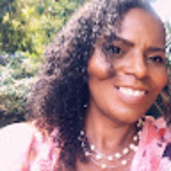 Meet your Posher, Cheryl - Picture 1 of 1